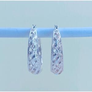 Earrings Vtg Hoop Elongated Open Cut Filigree Silver Tone